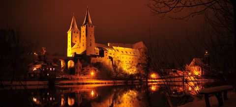 Schloss Rochlitz in winterlicher Abendstimmung